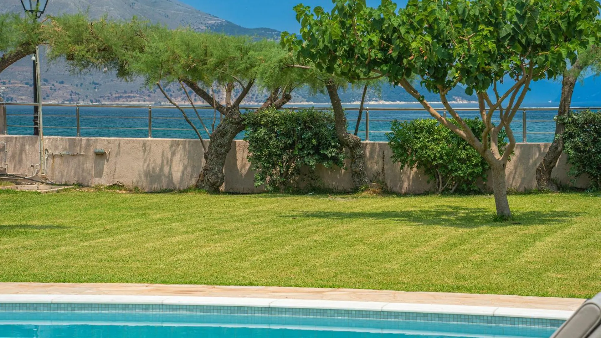 Τheano Villa Sami