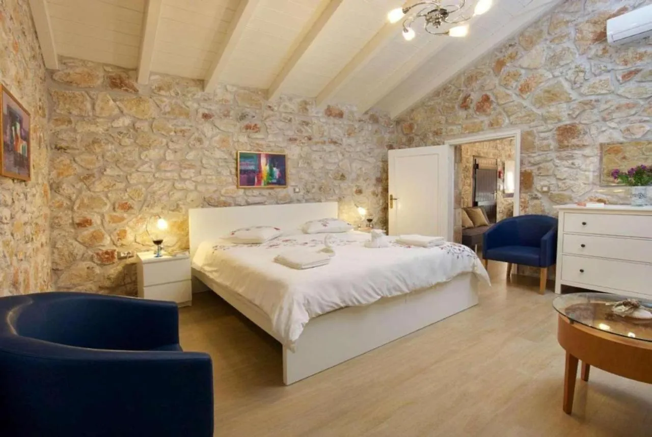 Τheano Villa Sami