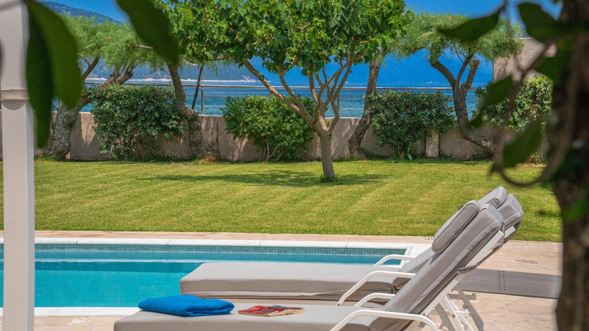 Τheano Villa Sami