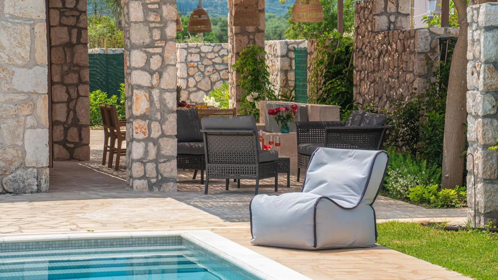Τheano Villa Sami