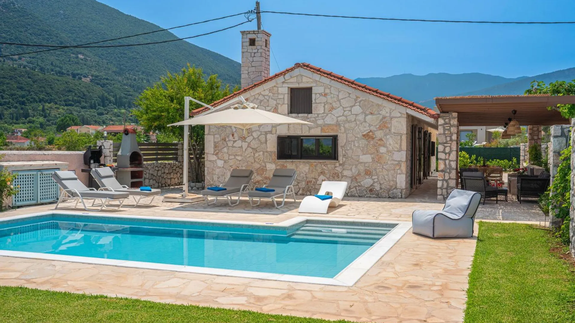 Τheano Villa Sami